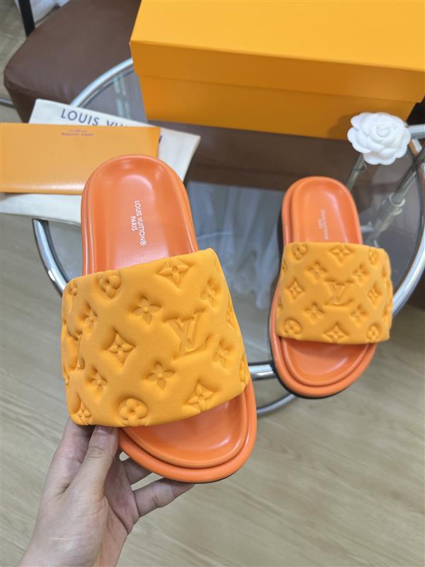 20251128184541483 180